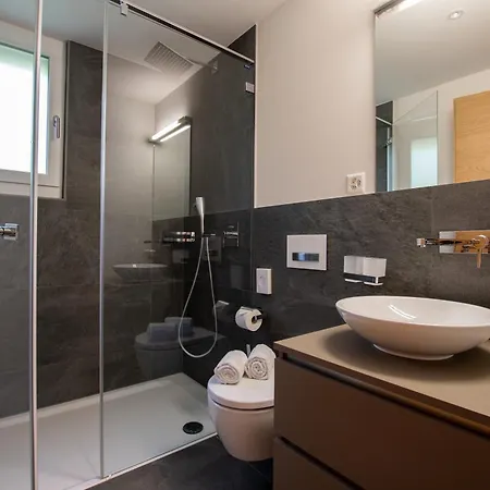 Alpenresort B22 アパート